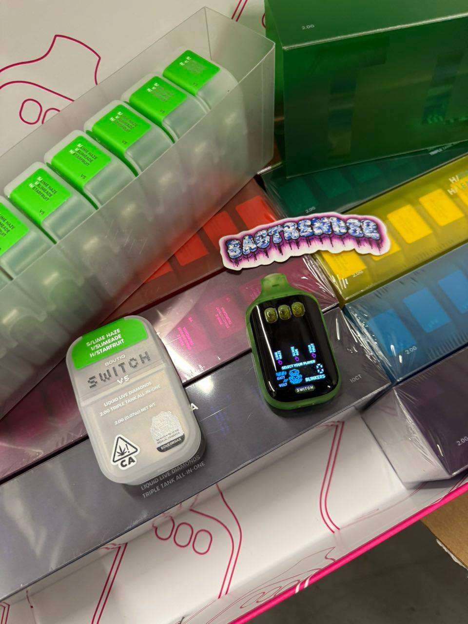 BOUTIQ SWITCH V5 DISPOSABLE 3 IN 1 2 GRAM - Image 2